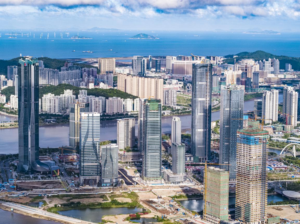 澳门与香港在2025年的全年免费政策，详细解读与落实措施,2025澳门和香港,全年免费政策的;详细解答、解释与落实